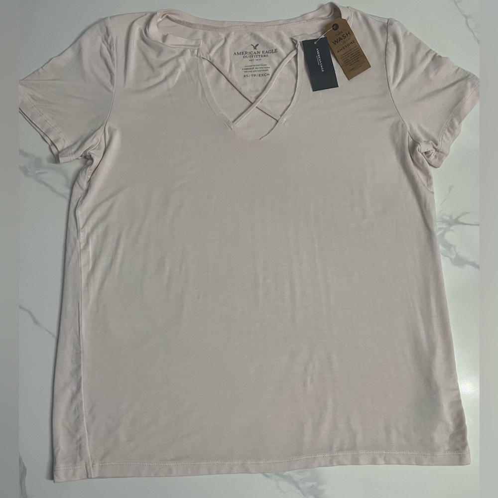 NWT American Eagle Outfitters light pink shirt size xs
